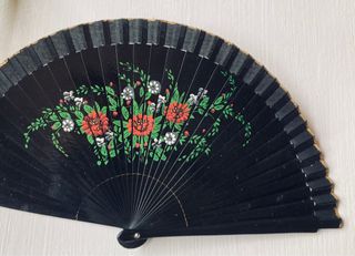 Abanico artesanal pintado a mano