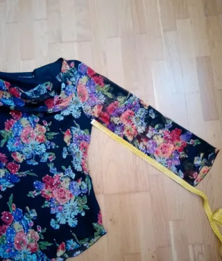 Blusón estampado asimétrico