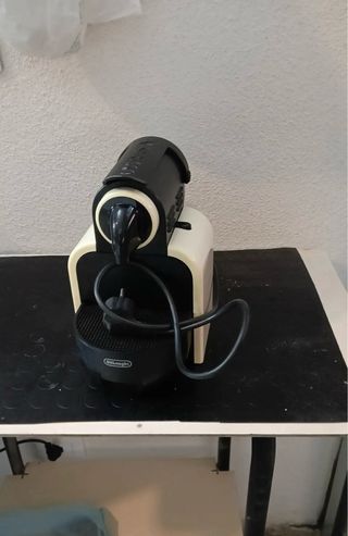Nespresso DeLonghi macchina da caffè- perfetta