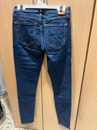 Pantalón vaquero Mango azul
