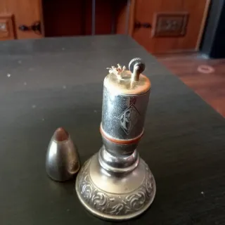 Mechero coleccionable tipo bala