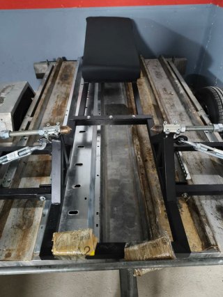 Plataforma para hacer Wheelies de moto
