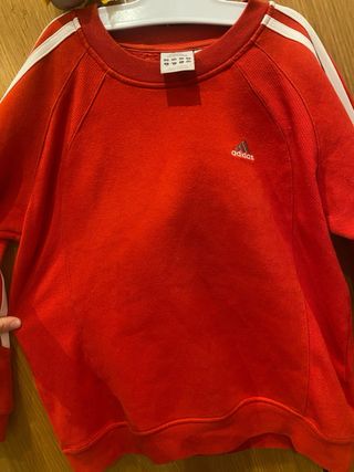 Sudadera Adidas Roja con Rayas Blancas
