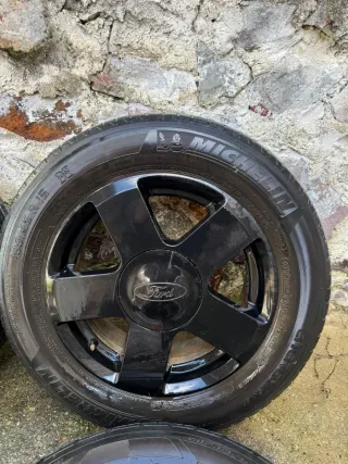 Llantas Ford 15" 4x108