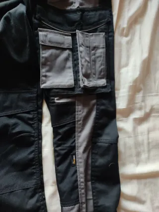 Pantalón de trabajo negro y gris