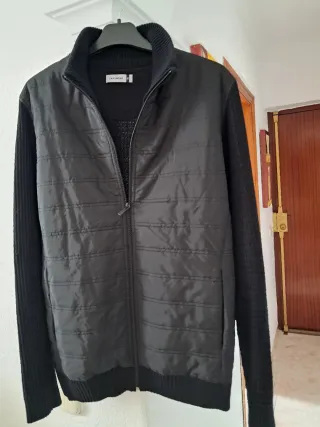 Cazadora Easywear Negra