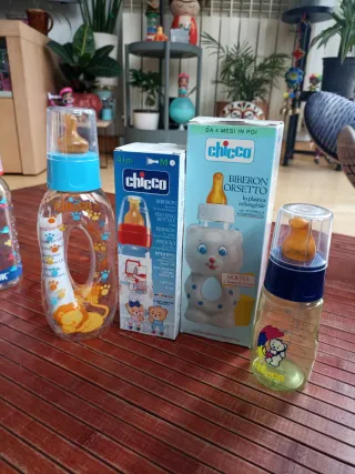Set 4 biberones Chicco