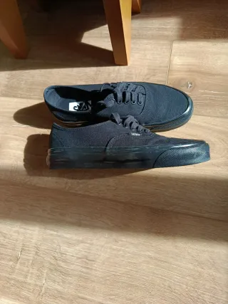 Bambas Vans Authentic Premium Negras Talla 42