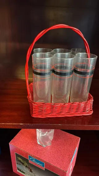 Juego 6 Vasos Tubo con Cesta Roja