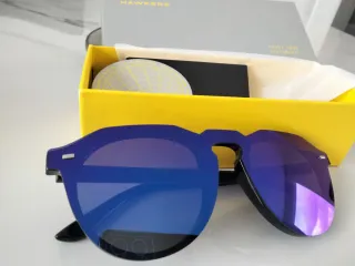 Gafas de sol Hawkers azules y negras