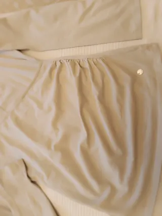 Camiseta cruzada Adolfo Domínguez beige talla M