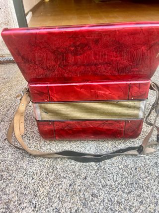 Acordeón Hohner Student VM Rojo
