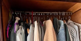 Armario ropero de madera