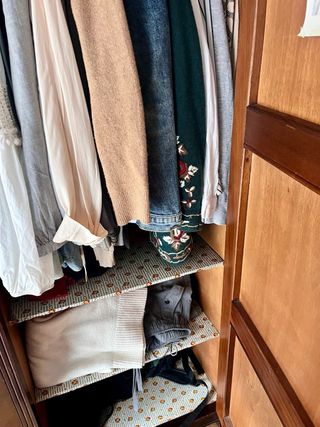 Armario ropero de madera