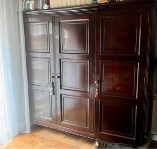 Armario ropero de madera