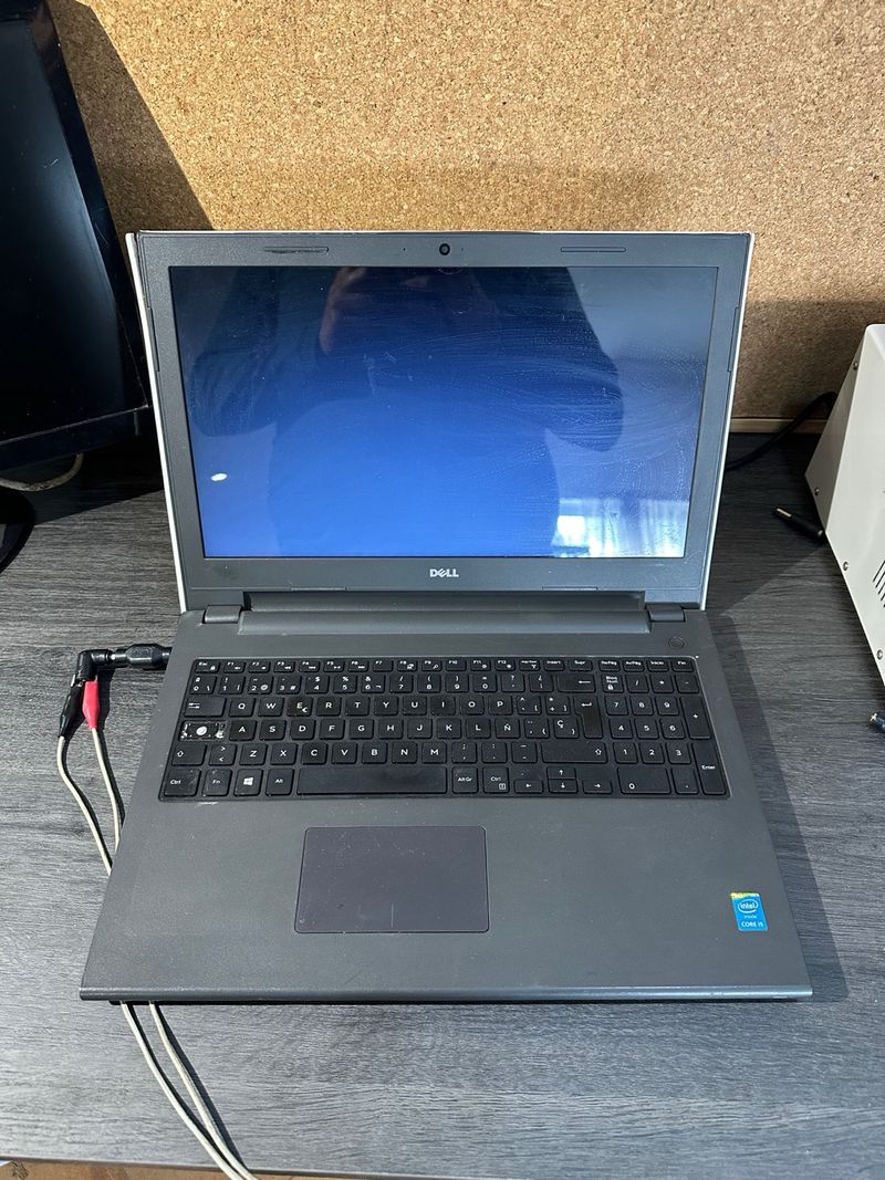 Dell Vostro 3549 i5-5200U