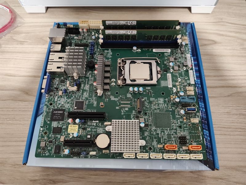 Supermicro X11SSH-TF + Xeon E3 1220v6 + 32GB RAM