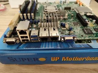 Supermicro X11SSH-TF + Xeon E3 1220v6 + 32GB RAM