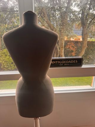 Antiguo Maniquí Elias Balleste con pie