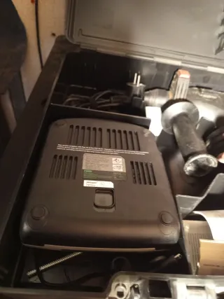 Taladro Wurth con maletín y cargador