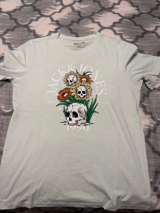 Camiseta Jack & Jones Estampada Calavera Flores Ta