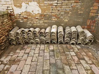 Lote 130 tejas antiguas a 0,75€ cada una