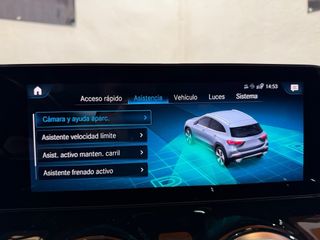 Mercedes-Benz GLA 250e AMG