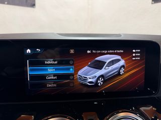 Mercedes-Benz GLA 250e AMG