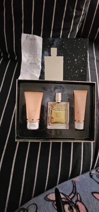 -Hugo Boss ALIVE Set Perfume y Loción nueva