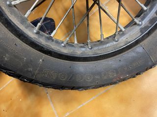 Neumáticos Michelin 110/90-12 y 90/90-14