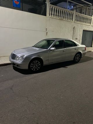 Mercedes-Benz Clase E 2004