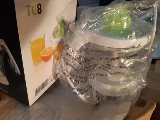 Exprimidor Taurus TC 8