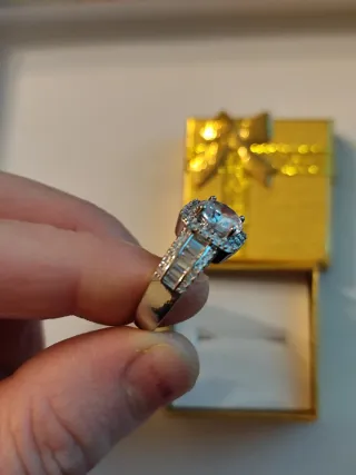 Anillo oro 18 k blanco.liminado