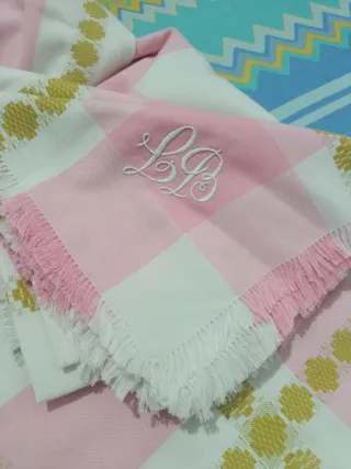 Mantel Mesa Bordado Mano Rosa Blanco, como nuevo