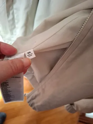 Giubbino donna Uniqlo beige