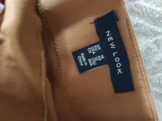 Falda New Look camel bordada Talla L