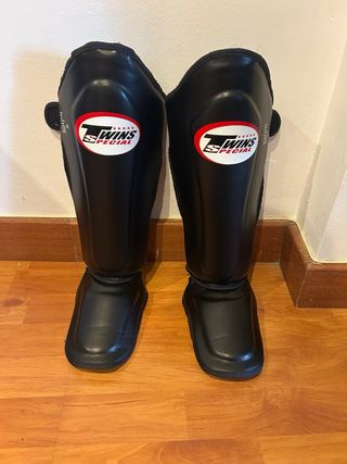 Espinilleras Twins Special Talla M