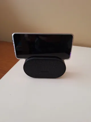 Mini altavoz Bluetooth negro