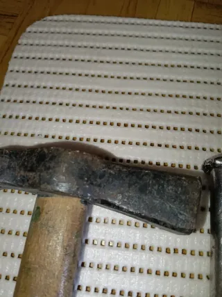 2 martillos y 1 cincel para bricolaje