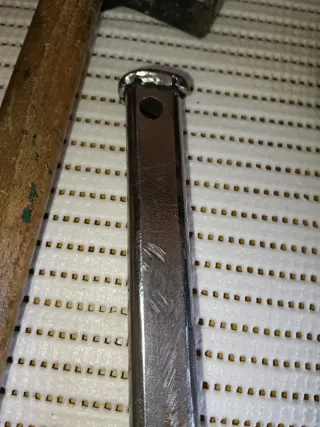 2 martillos y 1 cincel para bricolaje