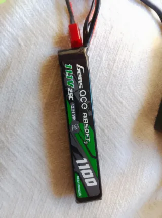 Cargador Raccoon 20W y 2 Baterías Li-Po