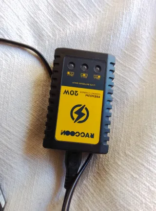 Cargador Raccoon 20W y 2 Baterías Li-Po