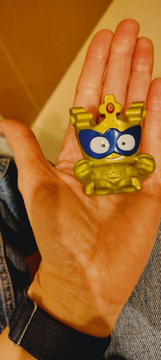 Coche Superthings Kazoom Kid + Superthings Dorado