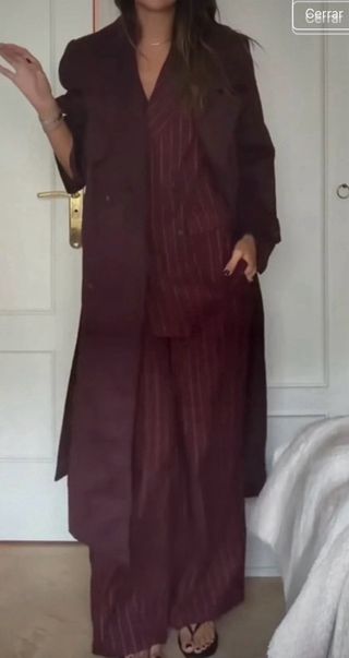 Gabardina burgundy NA-KD