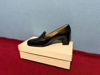 Zapatos de tacón negros para mujer