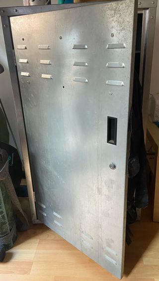 Armario metálico para equitación