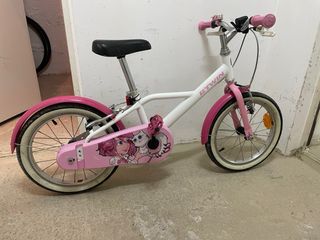 Bicicleta infantil B'TWIN rosa y blanca