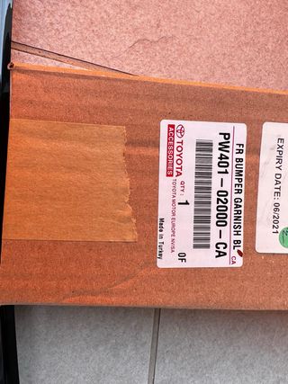 Moldura Paragolpes Delantero Toyota Corolla