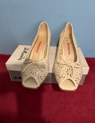 Sandalias Montesinos Beige Mujer