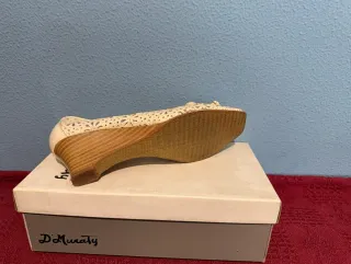 Sandalias Montesinos Beige Mujer